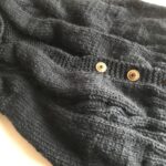編み物　ボタンの付け方