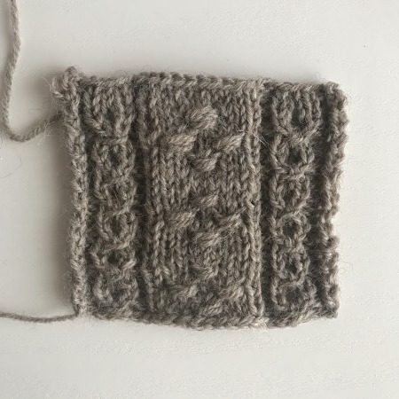 ノット編みの編み地