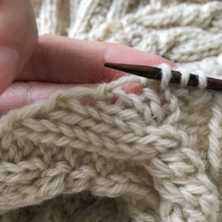 手編みベストの拾い目