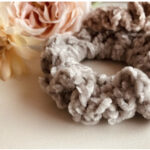 簡単に編めるシュシュ